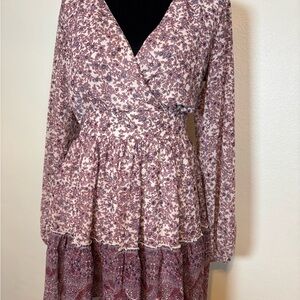 Floral Long Sleeve Dress in Burgundy, Boho, v-neck ,elastic back size M , B0090